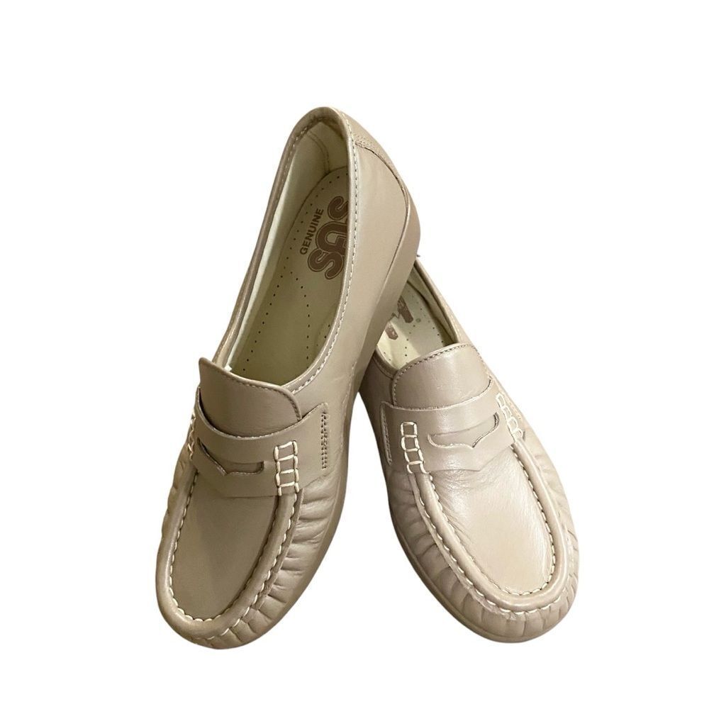 SAS Classic Moc Toe Penny Loafer Mocha Leather in Size 6.5